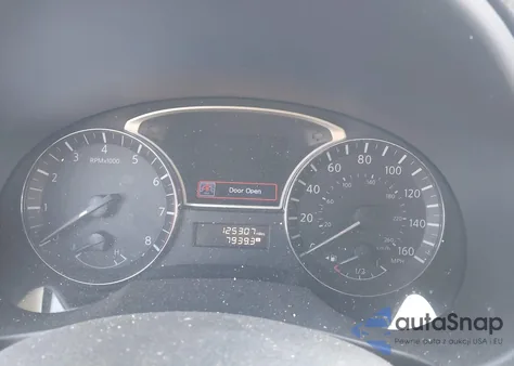 2015 Nissan Altima 2.5 S из США, поврежденный, VIN 1N4AL3AP4FC193601